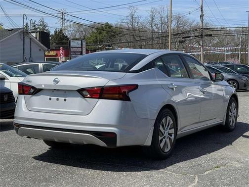2022 Nissan Altima S FWD