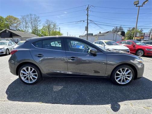 2018 Mazda Mazda3 Touring