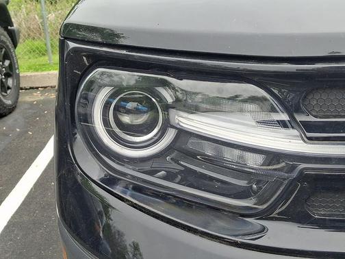 SHADOW BLACK 2022 Ford Bronco Sport OUTER BANKS