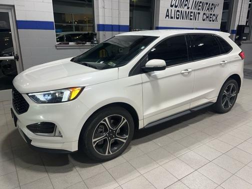2022 Ford Edge ST