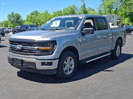 ICONIC SILVER METALLIC 2025 Ford F-150 XLT