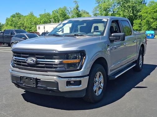 ICONIC SILVER METALLIC 2025 Ford F-150 XLT