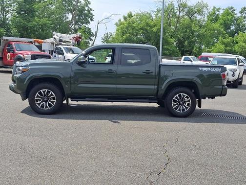 2021 Toyota Tacoma TRD SPORT