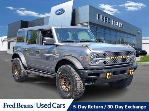 CARBONIZED GRAY METALLIC 2025 Ford Bronco BADLANDS