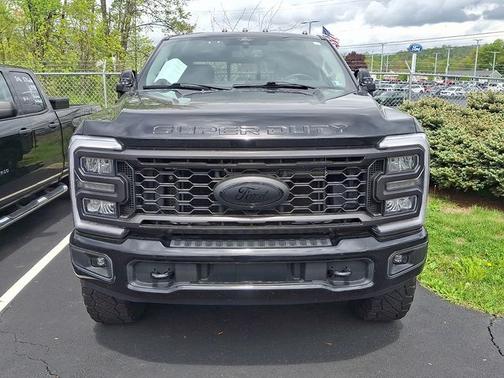 AGATE BLACK 2024 Ford F-250 LARIAT