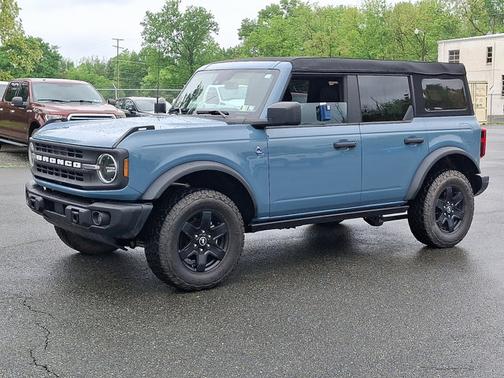 2022 Ford Bronco BLACK DIAMOND