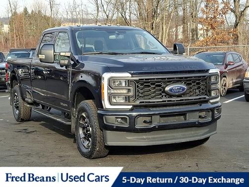 2023 Ford F-350 LARIAT SUPER DUTY