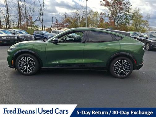 2024 Ford Mustang Mach-E PREMIUM