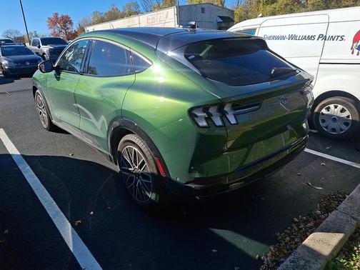 2024 Ford Mustang Mach-E PREMIUM