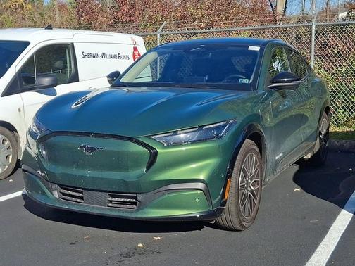 2024 Ford Mustang Mach-E PREMIUM