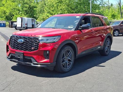 RAPID RED MET TINTED CC 2025 Ford Explorer ST