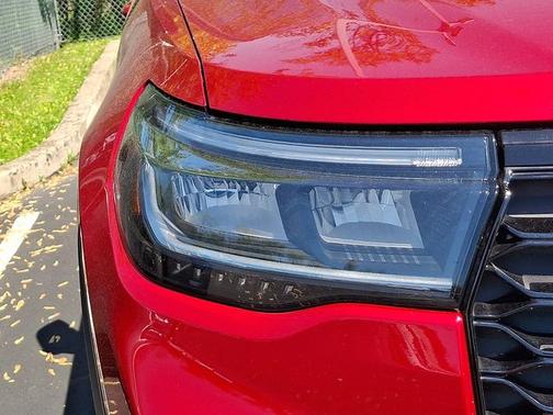 RAPID RED MET TINTED CC 2025 Ford Explorer ST