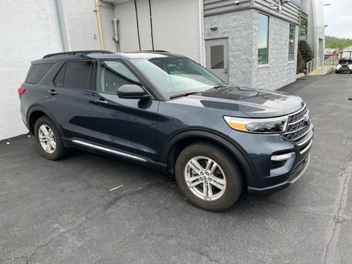 STONE BLUE METALLIC 2022 Ford Explorer XLT