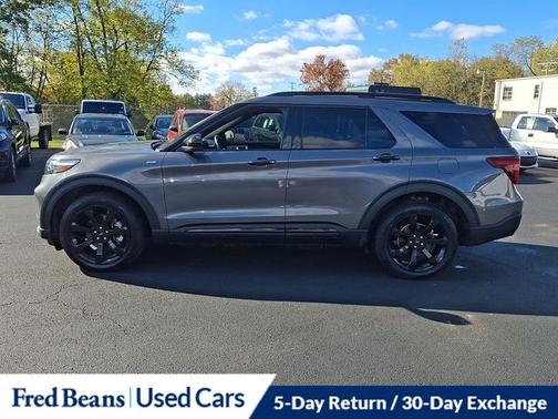 2022 Ford Explorer ST-LINE