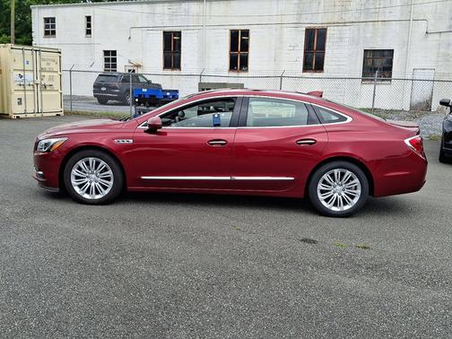 2018 Buick LaCrosse ESSENCE