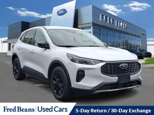 OXFORD WHITE 2023 Ford Escape ACTIVE