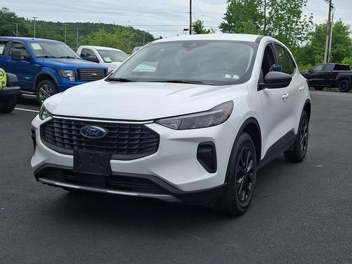 OXFORD WHITE 2023 Ford Escape ACTIVE
