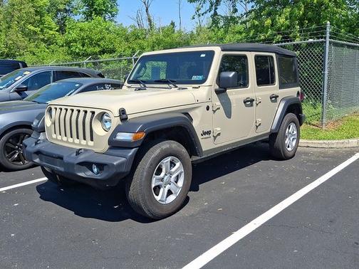 Limited Edition Gobi Clearcoat 2022 Jeep Wrangler Unlimited SPORT