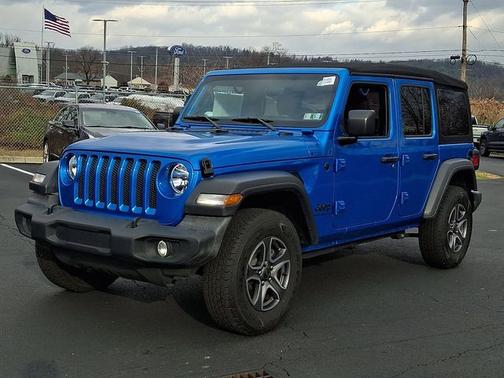 2023 Jeep Wrangler SPORT