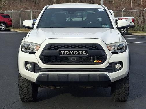 2019 Toyota Tacoma TRD OFF ROAD