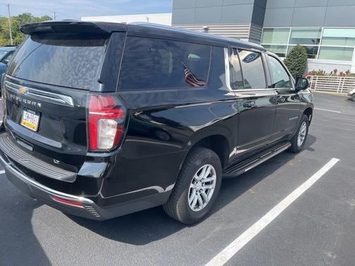 2021 Chevrolet Suburban LT