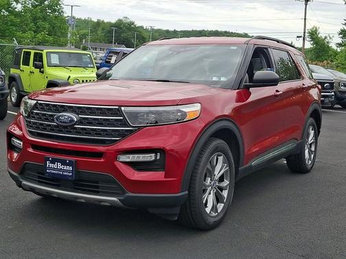 RAPID RED MET TINTED CC 2023 Ford Explorer XLT