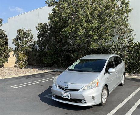 2014 Toyota Prius v Two