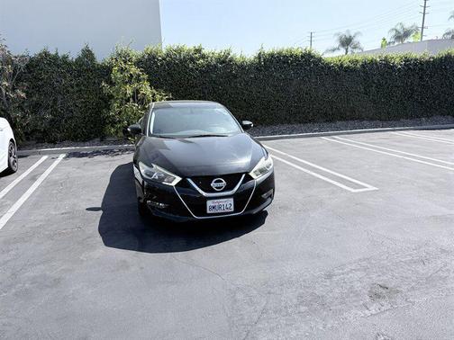 Super Black 2018 Nissan Maxima 3.5 SR