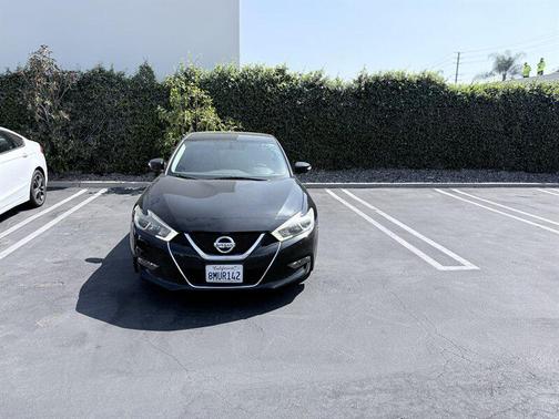 Super Black 2018 Nissan Maxima 3.5 SR