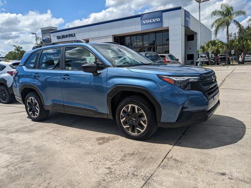 2025 Subaru Forester Base