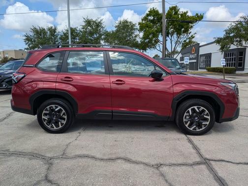 2025 Subaru Forester Base