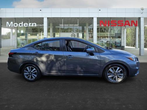 2020 Nissan Versa 1.6 SV