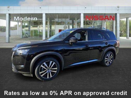 2025 Nissan Pathfinder Platinum