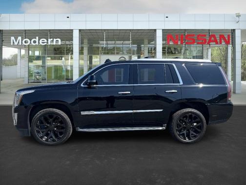2017 Cadillac Escalade Luxury