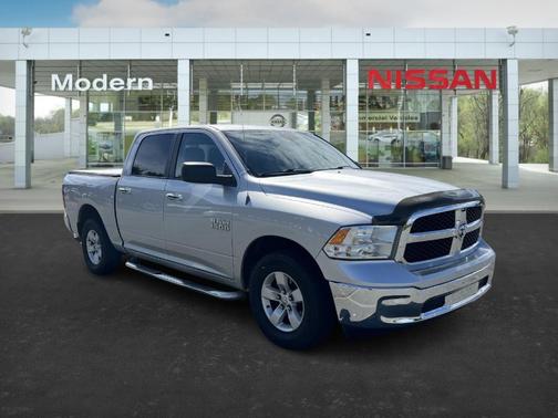 2013 RAM 1500 SLT