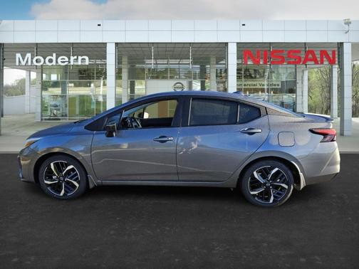 2025 Nissan Versa 1.6 SR