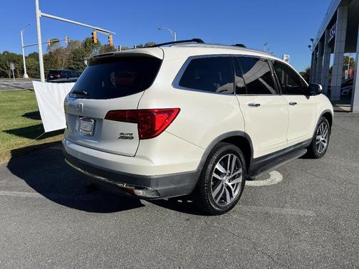 2017 Honda Pilot Elite