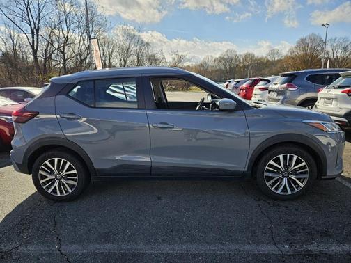 2021 Nissan Kicks SV