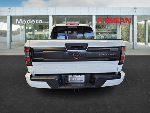 2026 Nissan Frontier PRO-4X w/R Package