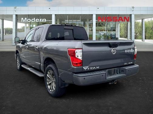 2019 Nissan Titan SL