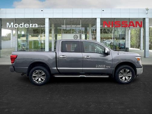 2019 Nissan Titan SL