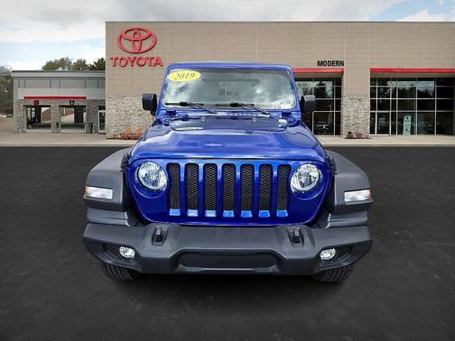 2019 Jeep Wrangler Sport