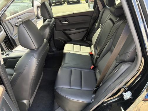Black 2023 Nissan Rogue SV