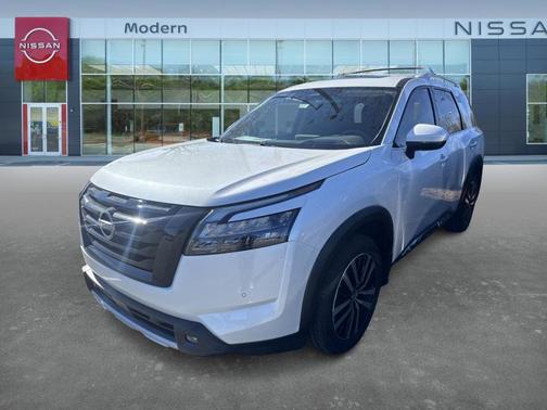2025 Nissan Pathfinder Platinum
