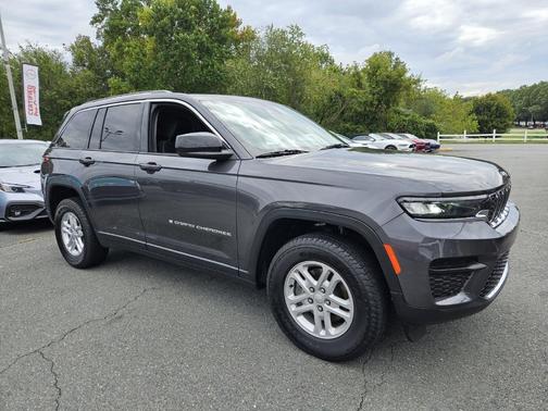 2023 Jeep Grand Cherokee Laredo