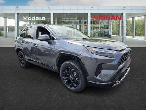 2022 Toyota RAV4 Hybrid SE