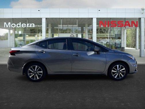 2021 Nissan Versa 1.6 SV