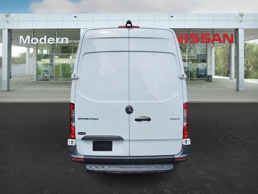 2022 Mercedes-Benz Sprinter 2500 170 WB