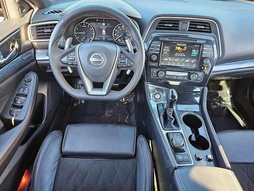 2023 Nissan Maxima SR