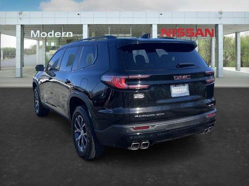 2024 GMC Acadia AT4